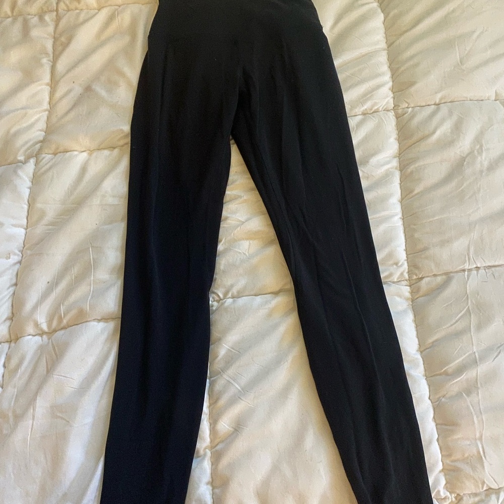 Lululemon leggings size 4